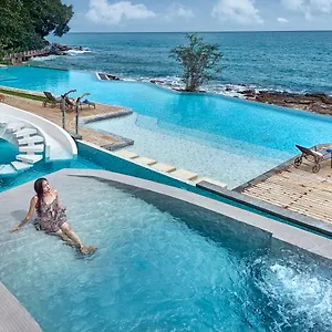 Hotel Independence &